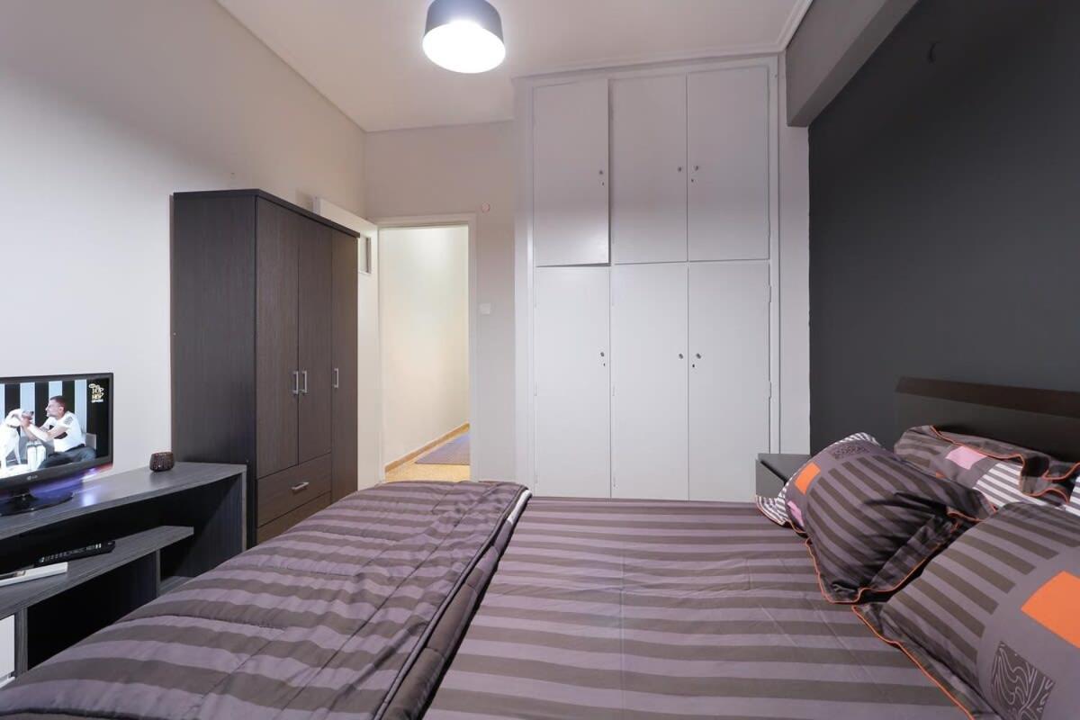 Topfloor Central Apt With Urban Views,3' To Metro Athens Exterior photo